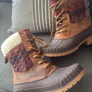 Brand new Kamik boots ladies size 7